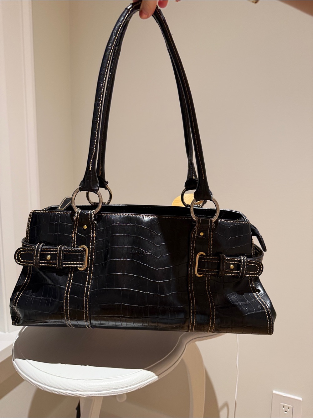 Black Croc-Embossed Shoulder City Bag